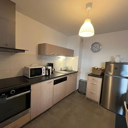 Appartement T3 A Avec Terrasse Et Parking Securise - Fr-1-374-233 Arcachon