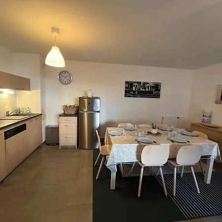T3 A Avec Terrasse Et Parking Securise - Fr-1-374-233 Apartment *