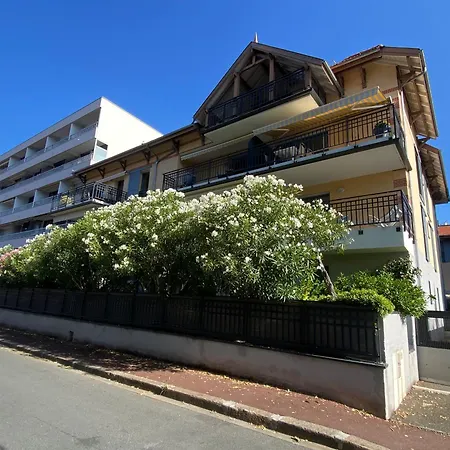 T3 A Avec Terrasse Et Parking Securise - Fr-1-374-233 *